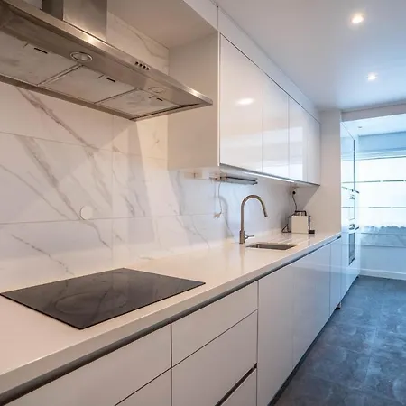 Real Apartment *